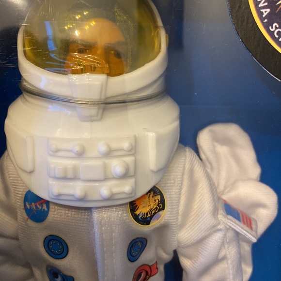 NWT 1995 Vintage Apollo 13 Astronaut Figure by Kenner Limited Edition - Picture 5 of 6